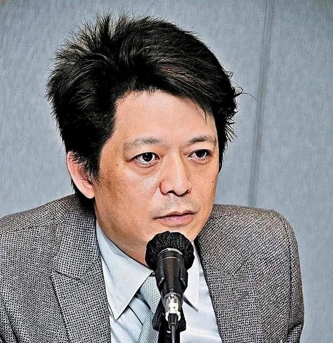 败家族内斗血亏40亿都是红颜祸水惹的祸K8凯发·国际网站“一代鞋王”达芙妮衰(图4)